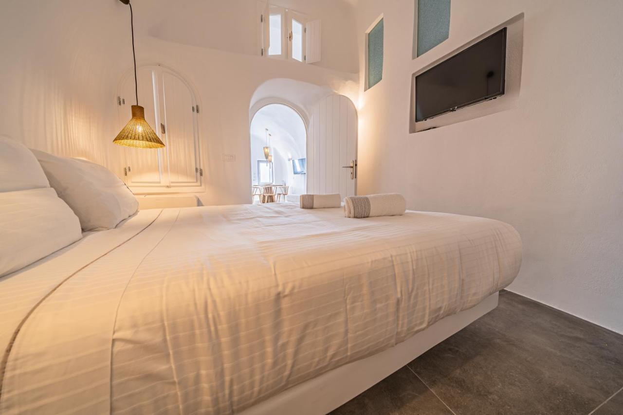 Eternity Suites Santorini Fira  Esterno foto